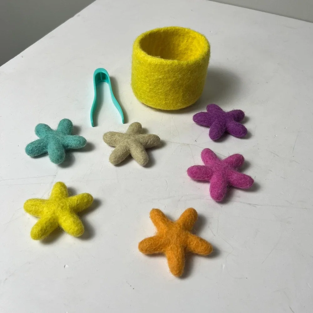 Lovevery Felt Stars Sorting Set Toddler OS Multicolor Montessori Sensory Toy